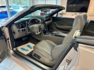 Bentley Continental GTC 4.0 V8 507 ch 4WD*ACC*Softclose* JA20* Facelift* Caméra 360° * Sièges chauffants et massants * Garantie 12 mois Prémium Grise  - 19