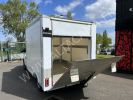 Chassis + carrosserie Renault Trafic Caisse fourgon + Hayon élévateur BLANC - 15