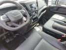 Commercial car Iveco Daily Platform body 35C18 PLATEAU 52500E HT Blanc - 3