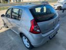 Dacia Sandero 1.6l Gris  - 4