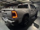 Dodge Ram 1500 5.7 V8 400 CH 4x4 Gris  - 7