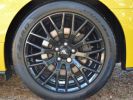 Ford Mustang MAGNIFIQUE FORD MUSTANG VI GT FASTBACK 5.0 V8 421ch BOITE MANUELLE FULL OPTION PACK PERF 1ère MAIN Jaune Triple  - 7