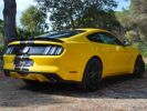 Ford Mustang MAGNIFIQUE FORD MUSTANG VI GT FASTBACK 5.0 V8 421ch BOITE MANUELLE FULL OPTION PACK PERF 1ère MAIN Jaune Triple  - 10