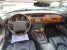 Jaguar XK8 Cabriolet / GPS Jtes 17  Pdc Clim auto argent met  - 10