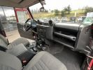 Land Rover Defender 90 Station Wagon TD4 Bordeaux  - 13