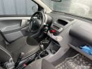 Peugeot 107 1.0 68ch trendy Gris  - 3