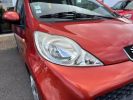 Peugeot 107 1.0e 12V 68ch BLUE LION Urban Orange  - 11