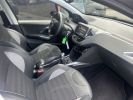 Peugeot 2008 1.6 VTI ALLURE Gris  - 3