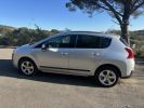 Peugeot 3008 1.6 E-HDI115 FAP ALLURE BMP6 Gris C  - 8