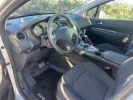 Peugeot 3008 1.6 E-HDI115 FAP ALLURE BMP6 Gris C  - 11