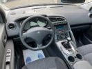 Peugeot 3008 1.6 hdi 112 fap allure Gris  - 4