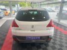 Peugeot 3008 1.6 HDi 16V 110ch FAP Premium Blanc  - 9