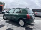 Renault Clio II 1.2 (1149) 58CH RTE 5P Vert  - 8