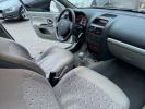 Renault Clio II 1.4 16V 98CH LUXE PRIVILEGE 5P Gris C  - 2