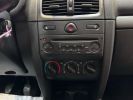 Renault Clio II CAMPUS 1.2 16V 75CH AUTHENTIQUE ECO² 3P Noir  - 10