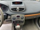 Renault Clio iii 1.6 16v 110 initiale bva 3p Noir  - 4