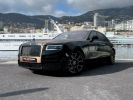 Rolls Royce Ghost BLACK BADGE V12 600 CV Black Diamond / Petra Gold Vendu - 2