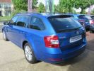 Skoda Octavia BREAK 1.4 TSI 150CH BUSINESS Bleu Foncé  - 3