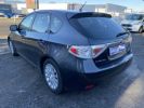 Subaru Impreza 2.0 AWD 4X4 Gris  - 9