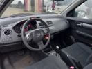 Suzuki Swift 1.3 VVT 92 GLX BVR Gris  - 6