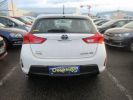 Toyota Auris Hybride 136h Dynamic Blanc  - 5