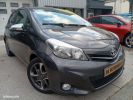 Toyota Yaris 100cv bv6 led cuir navigation crit air 1 ct ok garantie 12 mois 8500 Gris  - 2