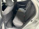 Toyota Yaris 116H DYNAMIC 5P MY22 Gris Clair  - 13