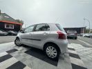 Toyota Yaris 87 VVT-I LUNA PACK 5P Gris  - 2