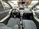 Toyota Yaris 87 VVT-I LUNA PACK 5P Gris  - 4