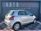 Toyota Yaris 90 D-4D 5P Gris Argent  - 4