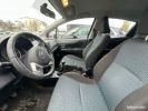 Toyota Yaris 90 D-4D ACTIVE 5P Gris  - 4