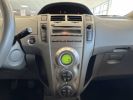 Toyota Yaris II 100 VVT-i Start&Stop Lounge 3p GRIS  - 10