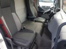 Trucks Renault D Box body + Lifting Tailboard 12.210dti euro 6 - FOURGON 6m40 abimé BLANC - 20