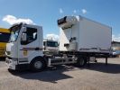 Trucks Renault Midlum Container carrier body 270dxi.12 BETAILLERE et FRIGO PORTE-VIANDE BLANC - 2