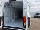 Vehiculo comercial Iveco Daily Otro FOURGON 35S16 A8 L4 42000E HT Blanc - 25