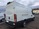 Vehiculo comercial Iveco Daily Otro FOURGON 35S18 A8 L3 41000E HT Blanc - 2