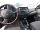 Vehiculo comercial Mitsubishi L 200 Otro III (KK/KL) 2.4 DI-D 16V PICKUP CLUB CAB 4WD AS&G 154 CV Gris - 5