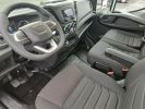 Vehiculo comercial Iveco Daily Volquete trasero 35C18 BENNE ET COFFRE Blanc - 5