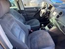 Volkswagen Tiguan 2.0 TDI 110CH BLUEMOTION TECHNOLOGY FAP CARAT Gris F  - 11