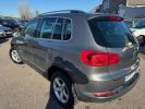 Volkswagen Tiguan 2.0 TDI 110CH BLUEMOTION TECHNOLOGY FAP CARAT Gris F  - 12