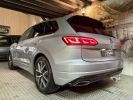 Volkswagen Touareg R 3.0 TSI EHYBRID 462 CV 4MOTION TIPTRONIC Gris  - 4