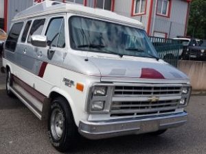 Chevrolet Autres CHEVY VAN G20 GERRING V8 5.0L Vendu