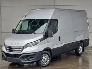 Commercial car Iveco Daily Other V (2) 35S18 V16 L3H2 Hi-Matic 4100 Occasion