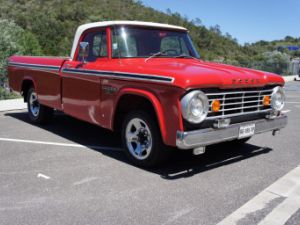 Dodge D Series DODGE D200 V8 6.3L PICK-UP 1967 RESTAURE COMPLETEMENT!!!!!! Occasion