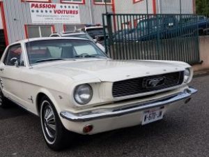 Ford Mustang COUPE LUXURY V8 289 Vendu