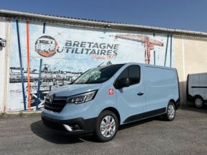 Fourgon Renault Trafic BLEU L1H1 3T 2.0 BLUE DCI 170CH EDC RED EDITION + ATTELAGE Occasion