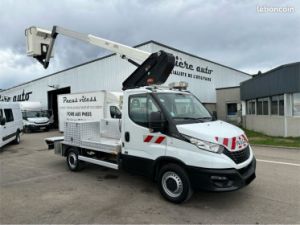 Iveco Daily 24990 ht  35s14 nacelle Klubb k26 Occasion