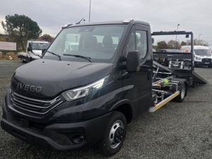 Iveco Daily 35C18H DEPANNEUSE 3T5 MOTEUR 3.0L 180CV BV6  VL ROUES JUMELEES