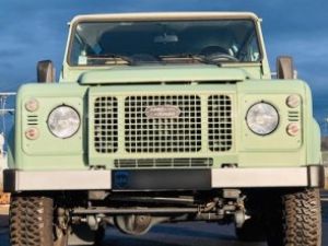 Land Rover Defender héritage 140 exemplaires Vendu