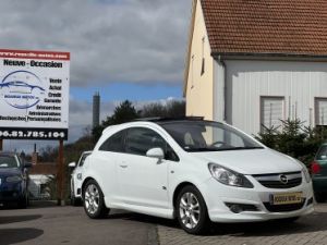 Opel Corsa 1.4 90 CH OPC LINE